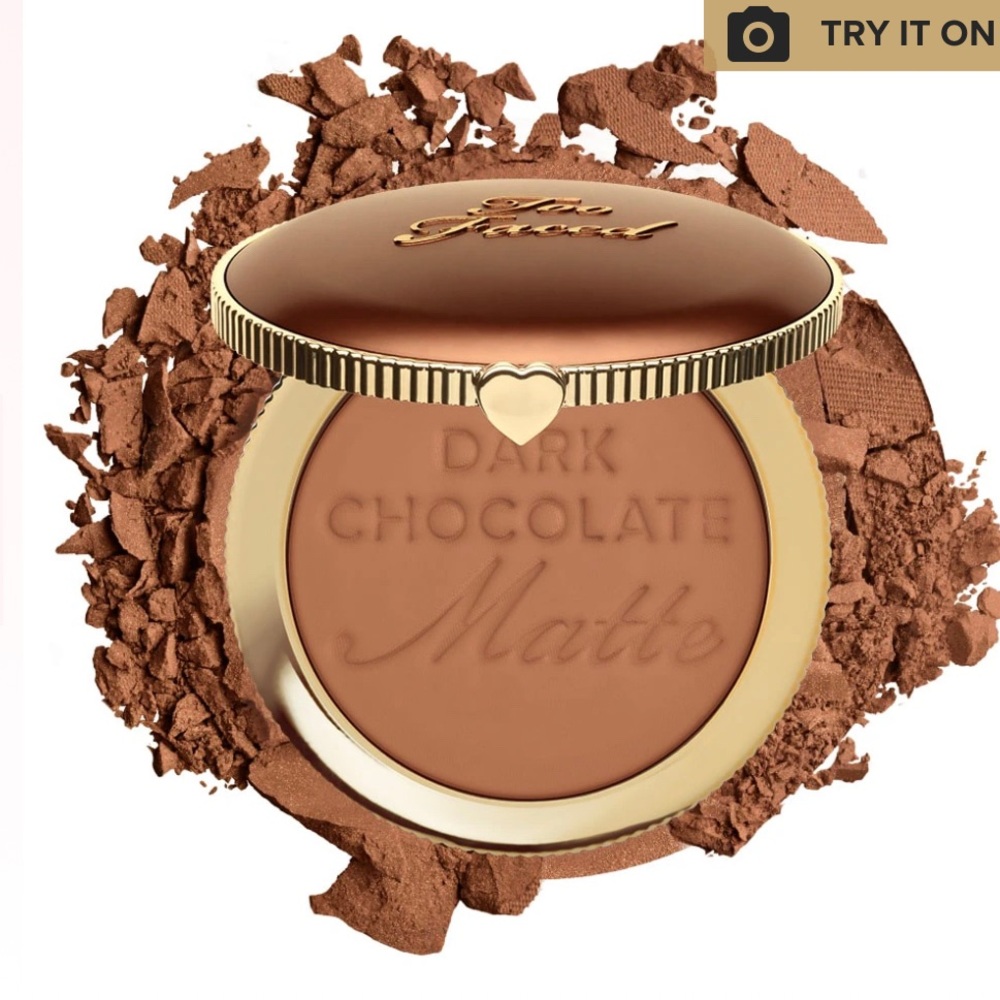 Too Faced Dark Chocolate Soleil Matte Bronzer
Rich, Natural-Looking Tan